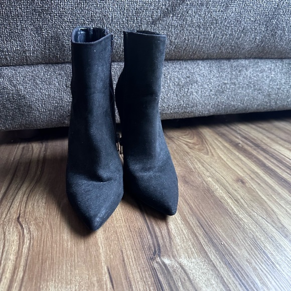 Steve Madden Suede Booties - Picture 4 of 5